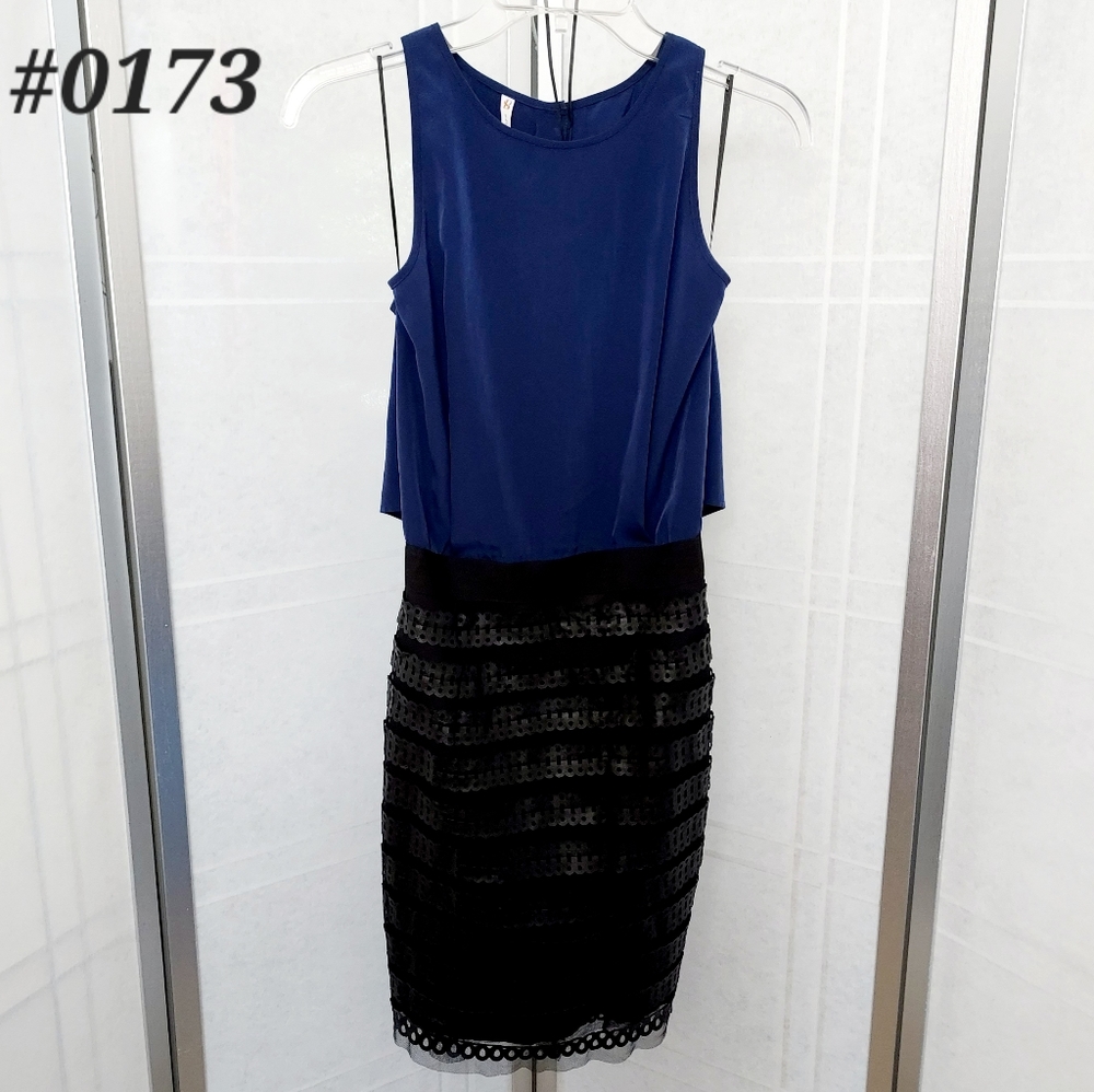 💚FINAL💲Sachin + Babi black and blue sleeveless open back dress Size 6🤍